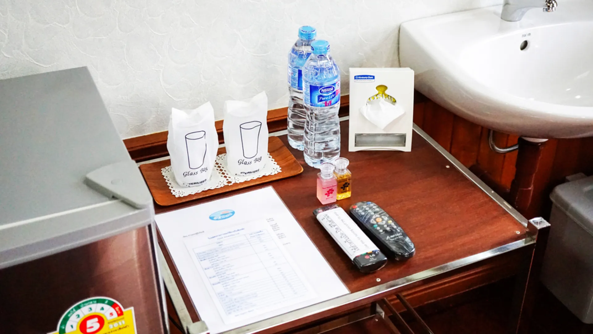 ห้องเตียงแฝด 2 ท่าน บ้านศิริพร อัมพวา